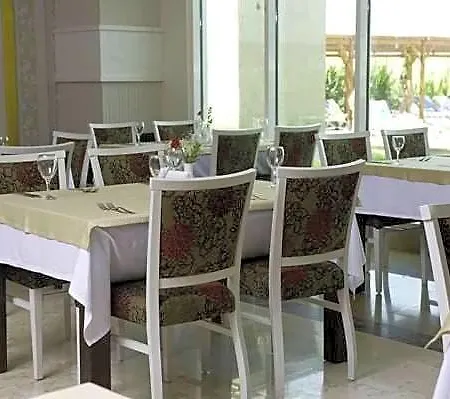 Hotel Roma & (adults Only)